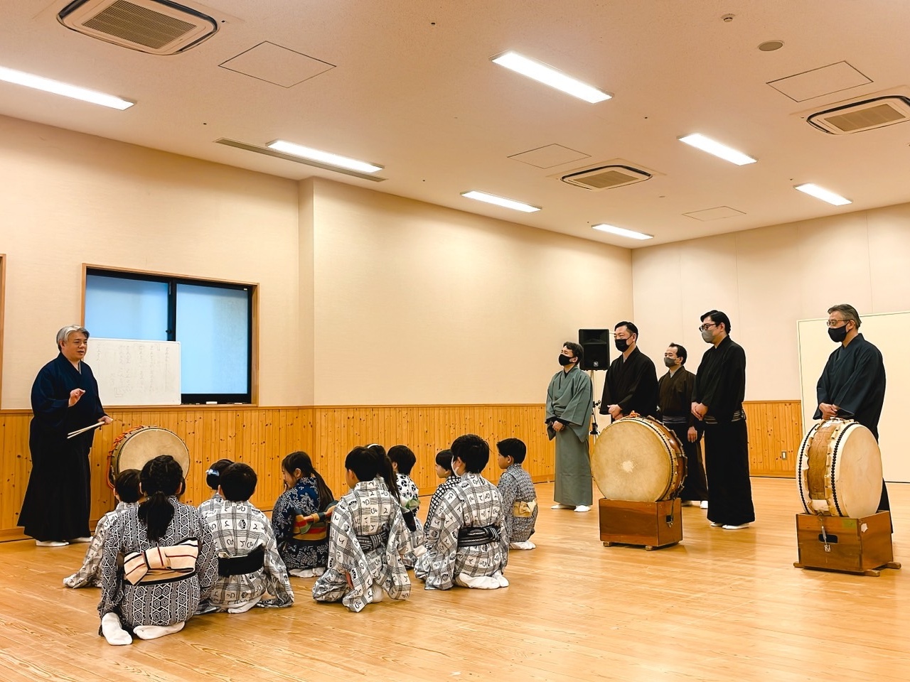 narimonows_photo4.jpg