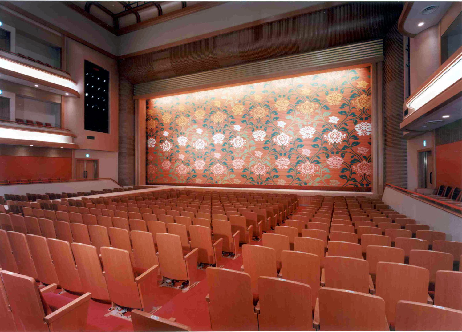 座席 大阪 松竹 座 松竹座を訪れてみませんか－舞台を堪能できる良席は？
